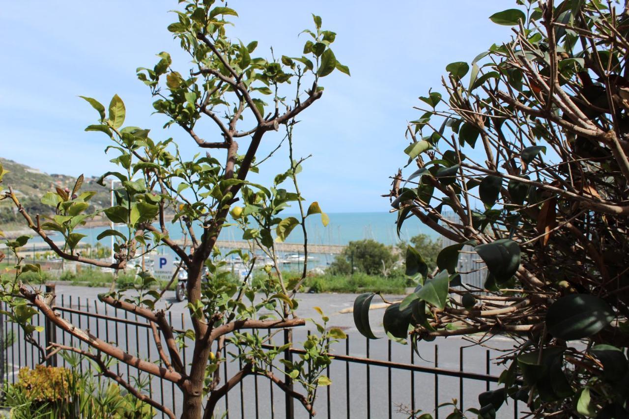 Villa Froggy House San Lorenzo al Mare Exterior foto